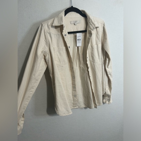 LOFT Tops - Nwt loft button up shirt 100% cotton